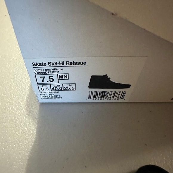 Vans Skate Sk8-Hi Reissue 7.5 - Picture 2 of 5